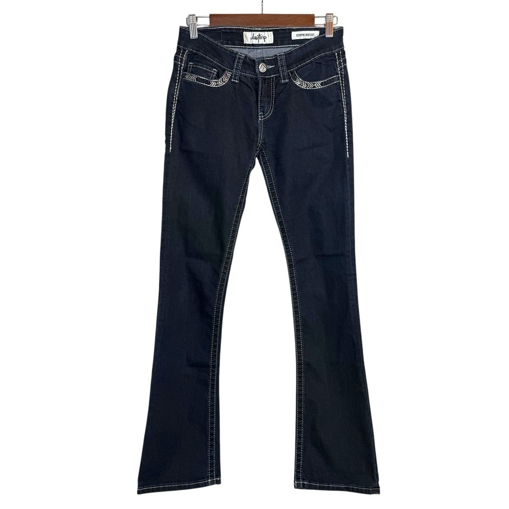 Daytrip Women's Boot Cut Jeans - Dark Blue
